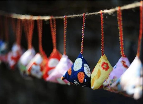 长城本草：香在囊中藏，心神皆可安。