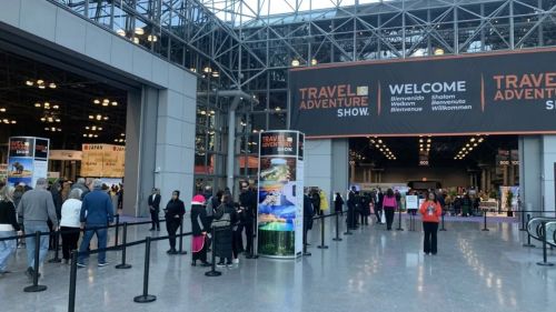 长城文创亮相2025纽约旅游展，文化传承再谱新篇